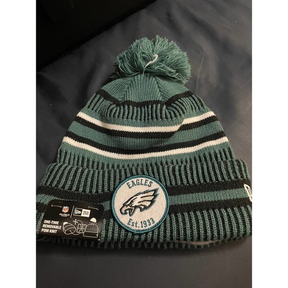 New Era Other - NEW Philadelphia Eagles One Size Fits All Pom Knot Beanie‎